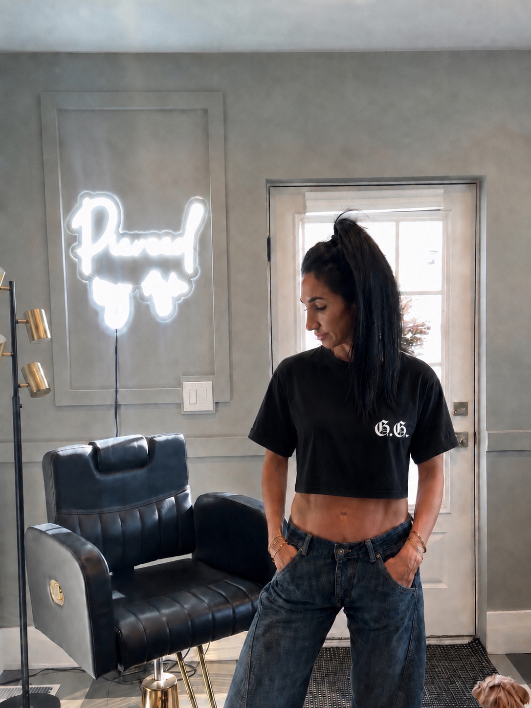 Oversized crop hand-necklace T